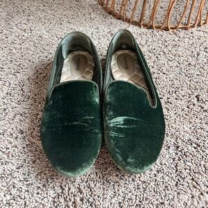 Birdies “The Starling” Emerald Velvet Loafers